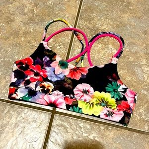 GIRLS OLD NAVY SPORTS BRA SIZE 10/12